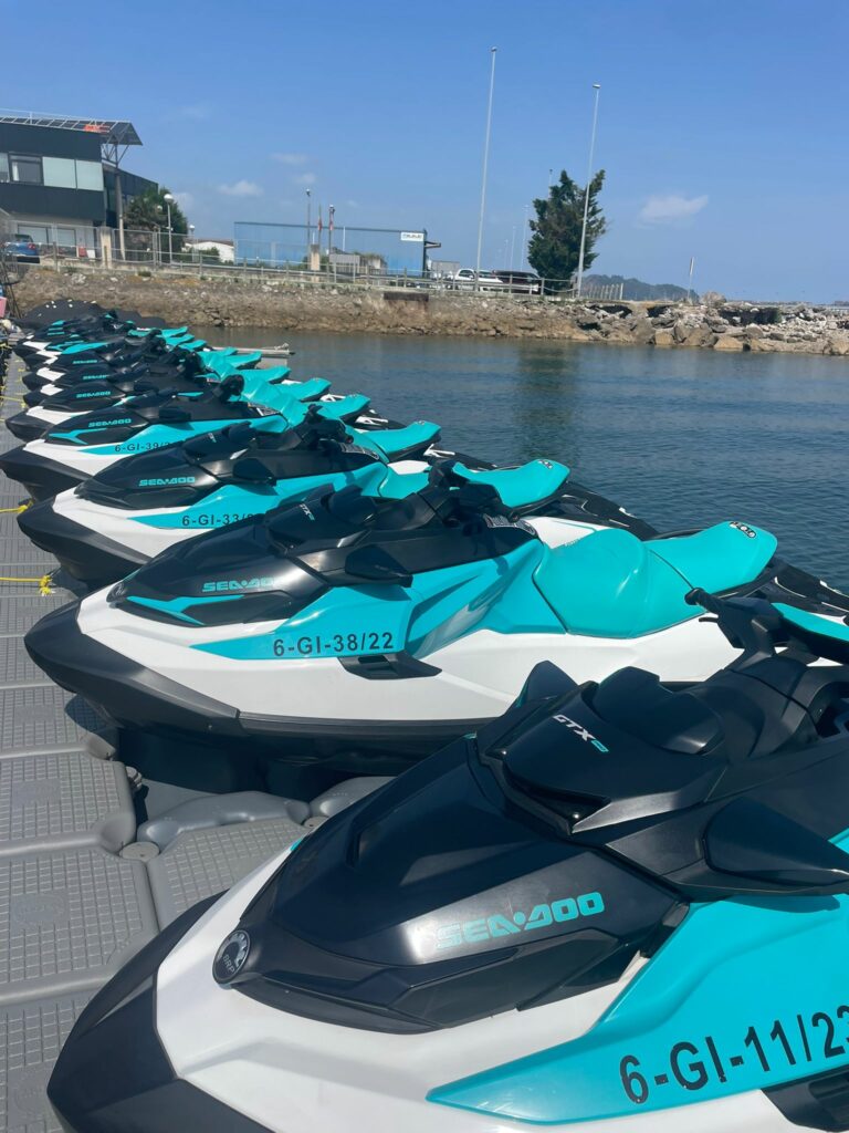 483a6388 f260 4448 834c de877fcbab2e Alquiler de motos de Agua en Santander