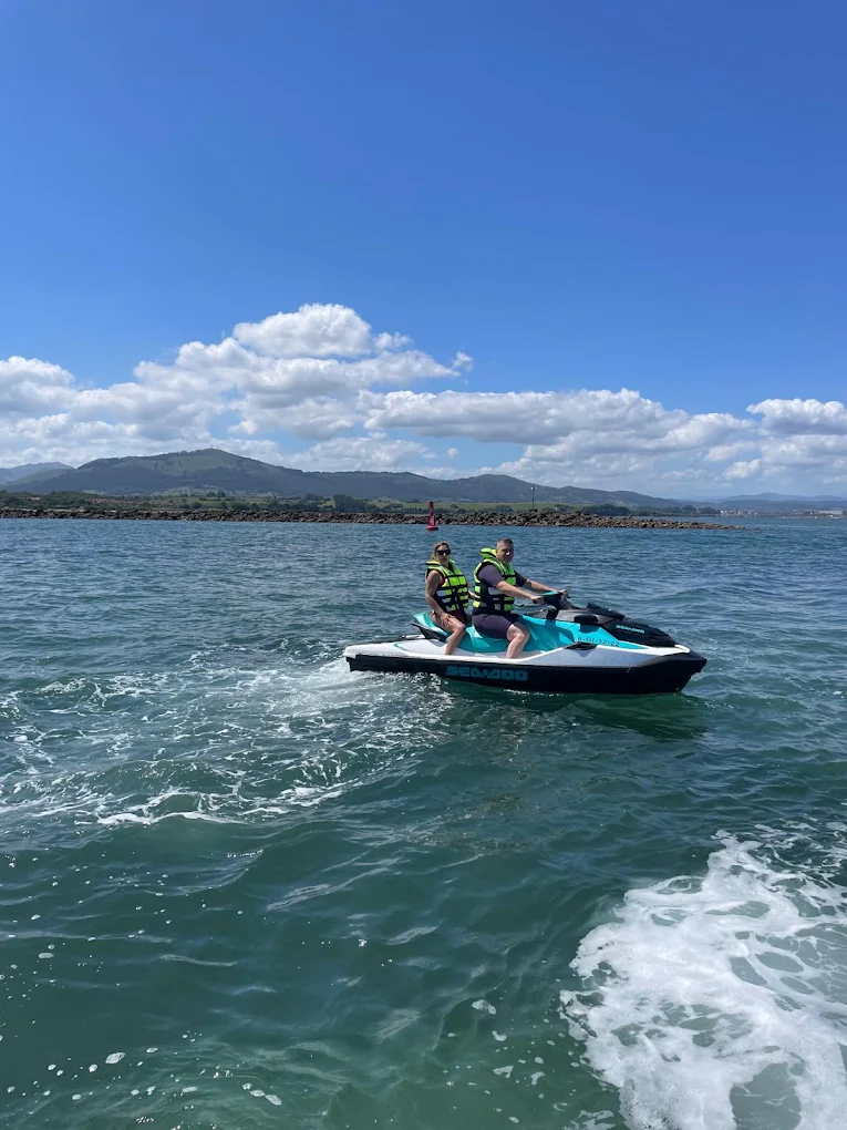 Excursión guiada en moto de agua