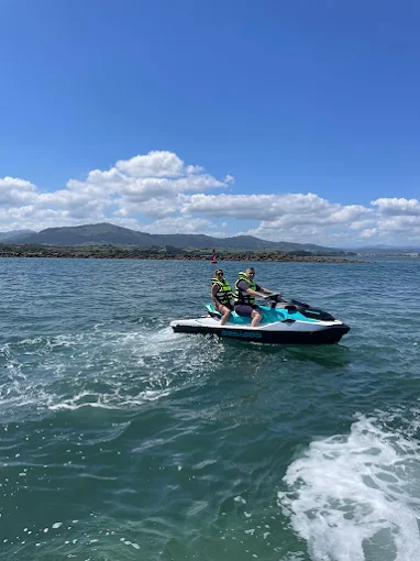 Alquiler de moto de agua en Santander