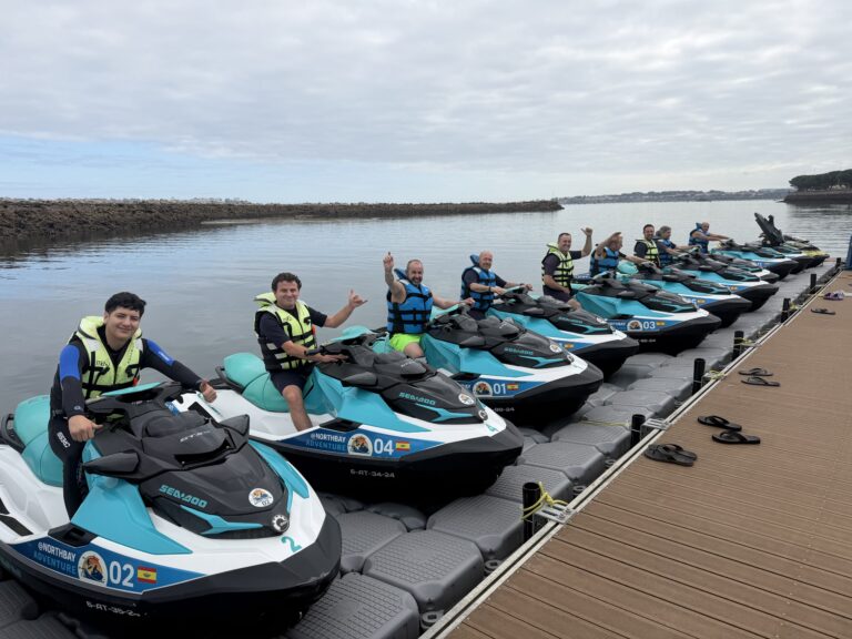 Moto de agua en la bah&iacute;a de Santander con North Bay Adventure