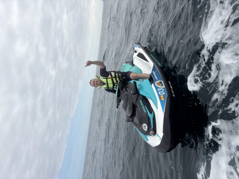 Moto de agua en la bah&iacute;a de Santander con North Bay Adventure