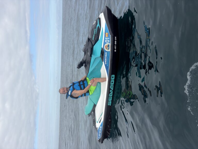 Moto de agua en la bah&iacute;a de Santander con North Bay Adventure