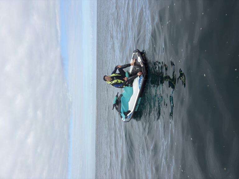 Moto de agua en la bah&iacute;a de Santander con North Bay Adventure