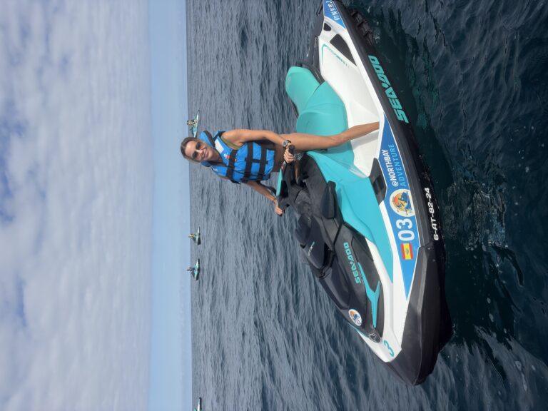 Moto de agua en la bah&iacute;a de Santander con North Bay Adventure